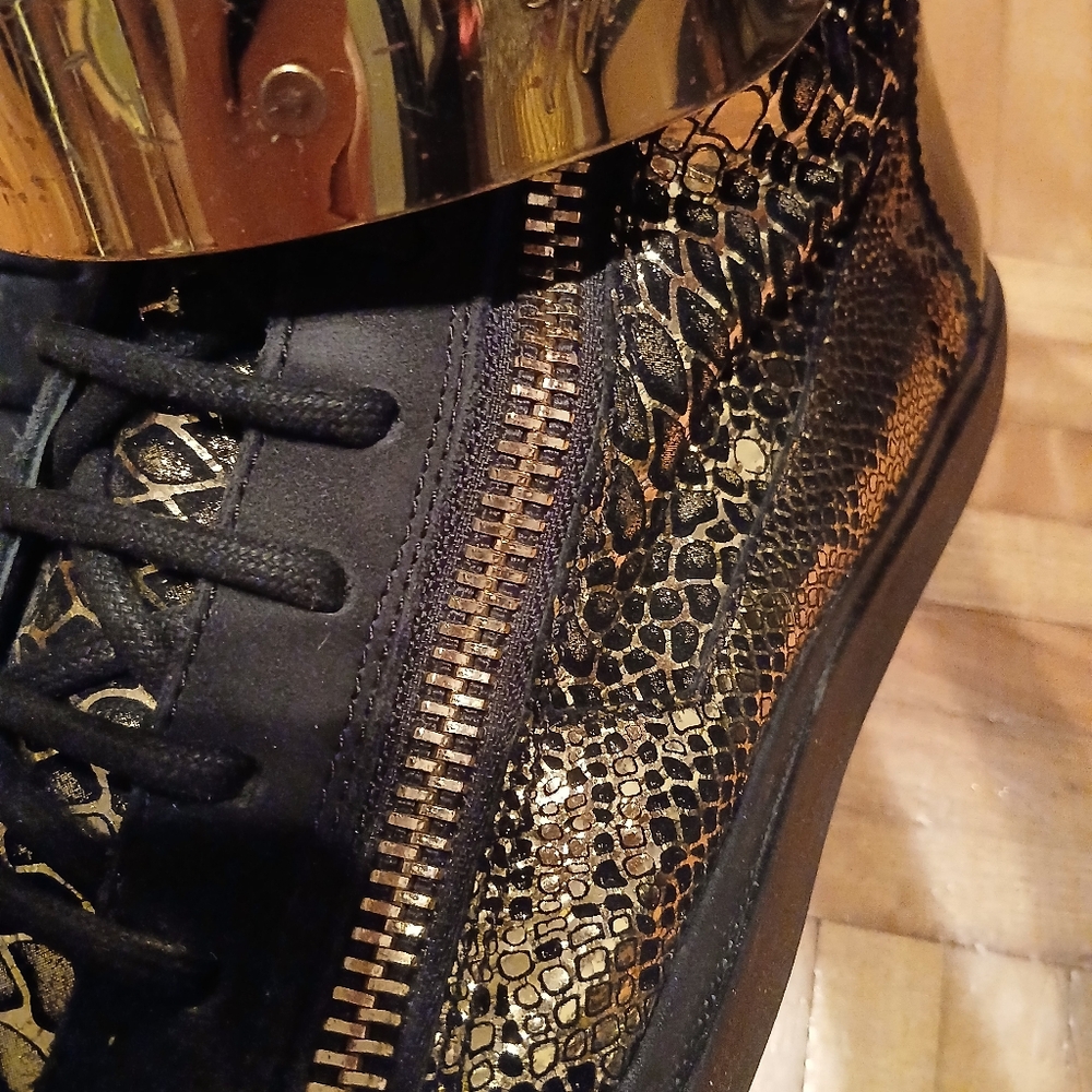 Guiseppe Zanotti Black and Gold Phyton  High-Top Sneakers.Size US9 - Picture 10 of 12